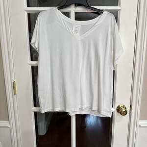 J. Jill Luxe Supima Pleat-Back V-Neck T-Shirt White Size 2X